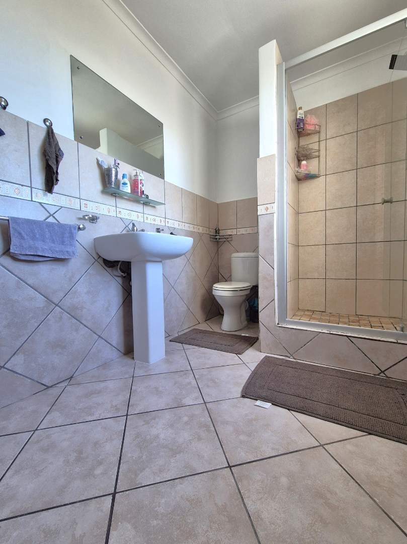 4 Bedroom Property for Sale in Marina Da Gama Western Cape